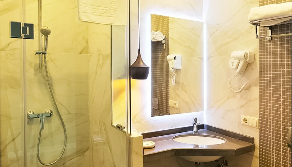 هتل ریور ویو تفلیس